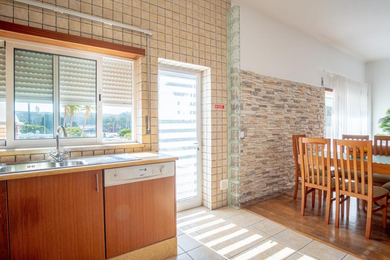 8 Rodrigues Family House - Villa With Patio Nazaré Zewnętrze zdjęcie